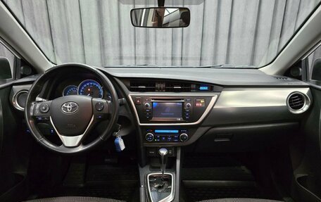 Toyota Auris II, 2013 год, 1 070 000 рублей, 9 фотография