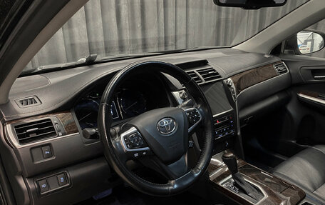 Toyota Camry, 2017 год, 2 050 000 рублей, 7 фотография