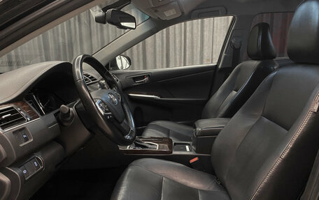 Toyota Camry, 2017 год, 2 050 000 рублей, 6 фотография