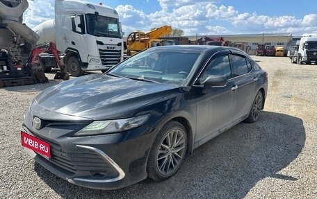 Toyota Camry, 2023 год, 3 970 000 рублей, 1 фотография