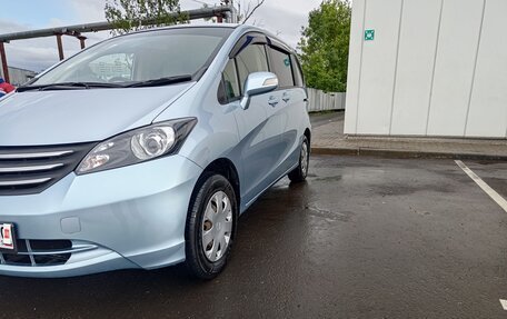 Honda Freed I, 2010 год, 1 220 000 рублей, 2 фотография