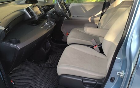 Honda Freed I, 2010 год, 1 220 000 рублей, 19 фотография