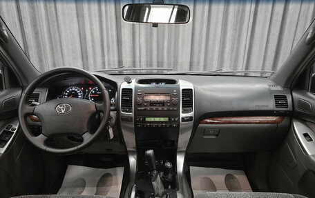 Toyota Land Cruiser Prado 120 рестайлинг, 2006 год, 1 890 000 рублей, 10 фотография