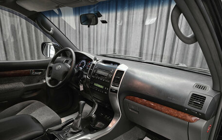 Toyota Land Cruiser Prado 120 рестайлинг, 2006 год, 1 890 000 рублей, 13 фотография