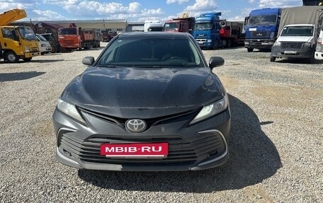 Toyota Camry, 2023 год, 3 970 000 рублей, 5 фотография