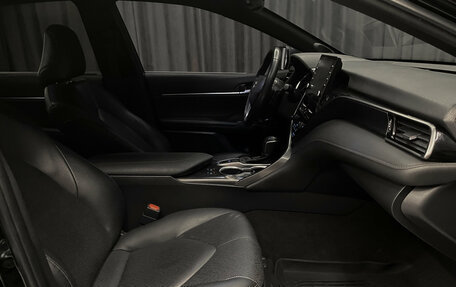 Toyota Camry, 2021 год, 3 099 000 рублей, 11 фотография