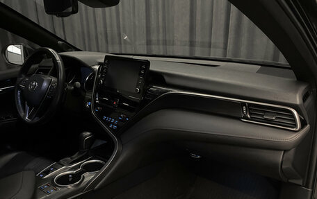 Toyota Camry, 2021 год, 3 099 000 рублей, 12 фотография