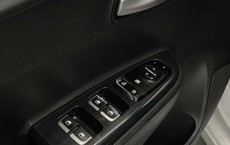 KIA Rio IV, 2019 год, 965 000 рублей, 14 фотография