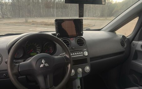Mitsubishi Colt VI рестайлинг, 2006 год, 315 000 рублей, 17 фотография