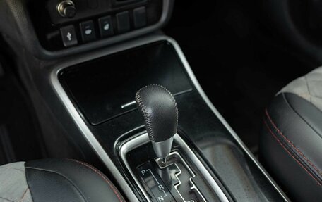 Mitsubishi Outlander III рестайлинг 3, 2020 год, 2 550 000 рублей, 16 фотография