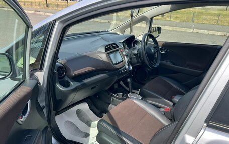 Honda Fit Shuttle I рестайлинг, 2011 год, 999 999 рублей, 10 фотография