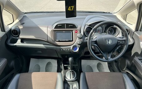 Honda Fit Shuttle I рестайлинг, 2011 год, 999 999 рублей, 15 фотография