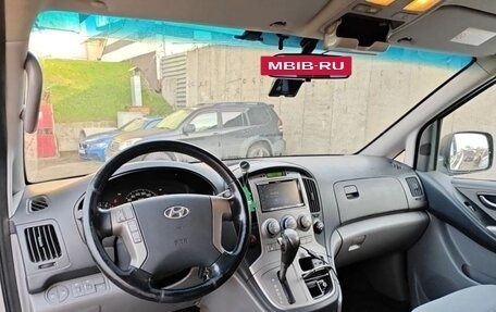 Hyundai H-1 II рестайлинг, 2014 год, 1 900 000 рублей, 3 фотография