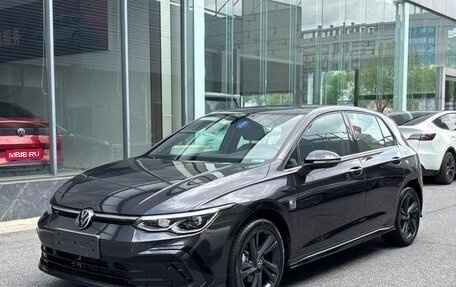 Volkswagen Golf VIII, 2022 год, 1 714 000 рублей, 1 фотография