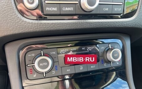 Volkswagen Touareg III, 2016 год, 2 790 000 рублей, 12 фотография