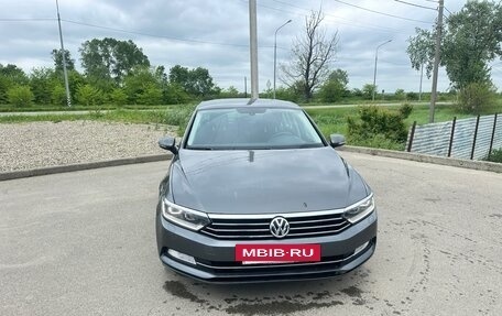 Volkswagen Passat B8 рестайлинг, 2015 год, 1 100 000 рублей, 3 фотография