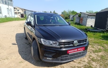 Volkswagen Tiguan II, 2019 год, 2 350 000 рублей, 4 фотография
