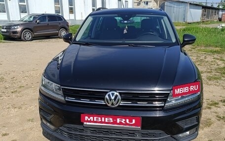 Volkswagen Tiguan II, 2019 год, 2 350 000 рублей, 3 фотография