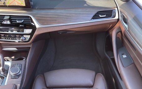 BMW 5 серия, 2019 год, 4 000 000 рублей, 26 фотография