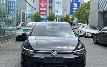 Volkswagen Golf VIII, 2022 год, 1 714 000 рублей, 2 фотография