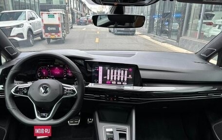 Volkswagen Golf VIII, 2022 год, 1 714 000 рублей, 9 фотография