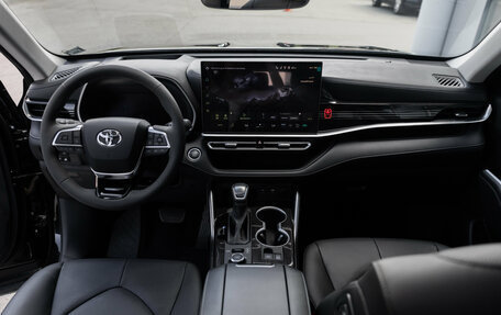 Toyota Highlander, 2026 год, 5 170 000 рублей, 18 фотография