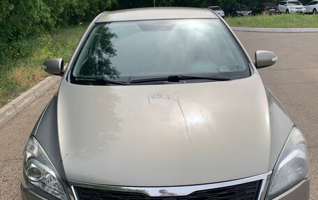 KIA cee'd I рестайлинг, 2010 год, 590 000 рублей, 1 фотография