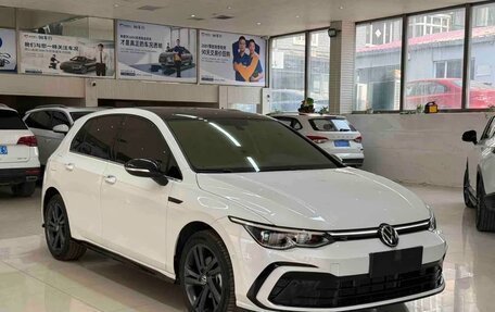 Volkswagen Golf VIII, 2023 год, 1 890 000 рублей, 3 фотография