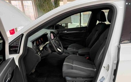 Volkswagen Golf VIII, 2023 год, 1 890 000 рублей, 14 фотография