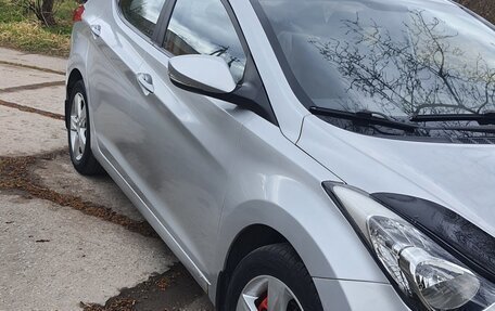 Hyundai Elantra V, 2011 год, 670 000 рублей, 1 фотография