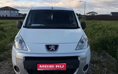 Peugeot Partner II рестайлинг 2, 2011 год, 395 000 рублей, 1 фотография