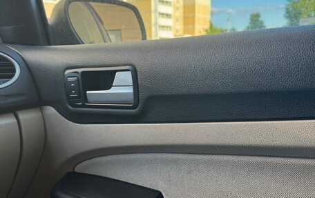 Ford Focus II рестайлинг, 2006 год, 450 000 рублей, 18 фотография