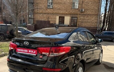 KIA Rio III рестайлинг, 2017 год, 1 000 000 рублей, 8 фотография