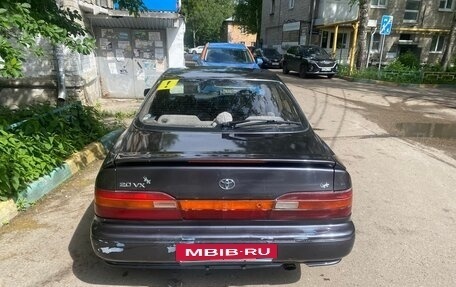 Toyota Vista, 1993 год, 350 000 рублей, 4 фотография