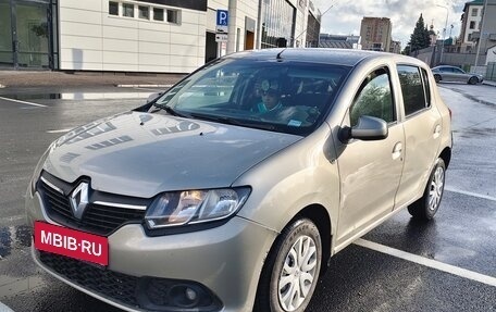 Renault Sandero II рестайлинг, 2015 год, 495 000 рублей, 2 фотография
