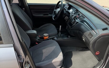 Mitsubishi Lancer IX, 2004 год, 325 000 рублей, 9 фотография