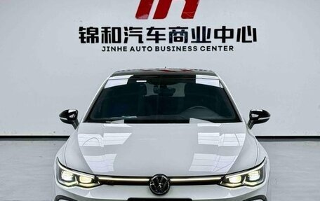 Volkswagen Golf VIII, 2022 год, 1 590 000 рублей, 2 фотография
