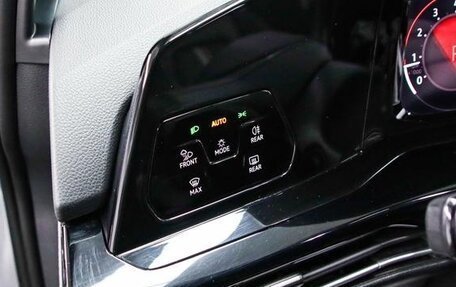 Volkswagen Golf VIII, 2022 год, 1 533 000 рублей, 16 фотография