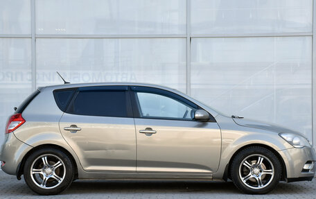KIA cee'd I рестайлинг, 2010 год, 729 000 рублей, 4 фотография