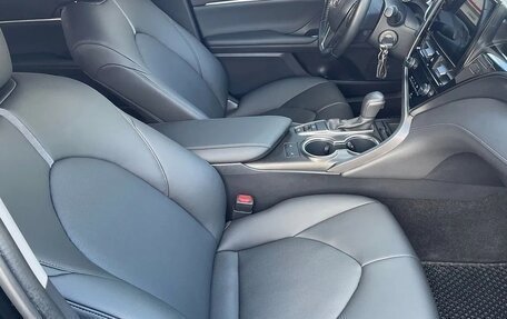 Toyota Camry, 2021 год, 2 550 000 рублей, 9 фотография