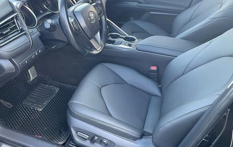 Toyota Camry, 2021 год, 2 550 000 рублей, 7 фотография