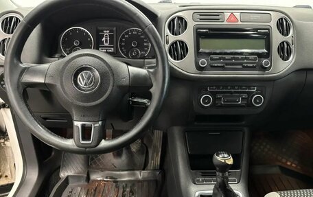 Volkswagen Tiguan I, 2010 год, 757 000 рублей, 10 фотография
