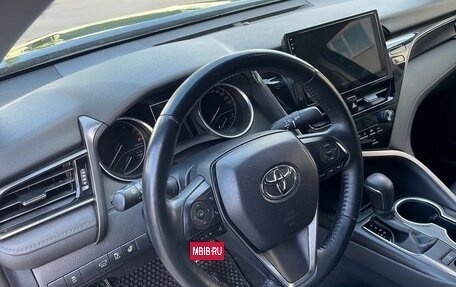 Toyota Camry, 2021 год, 2 550 000 рублей, 6 фотография