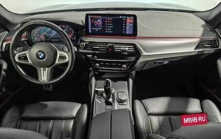BMW 5 серия, 2022 год, 5 500 000 рублей, 15 фотография