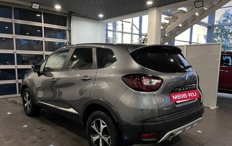 Renault Kaptur I рестайлинг, 2018 год, 1 415 000 рублей, 5 фотография