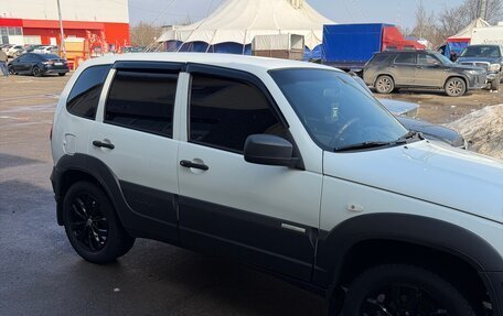 Chevrolet Niva I рестайлинг, 2014 год, 630 000 рублей, 3 фотография