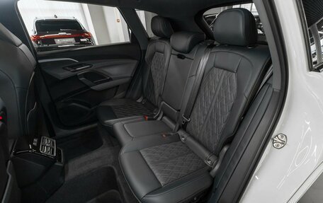 Audi Q5, 2026 год, 6 050 000 рублей, 13 фотография