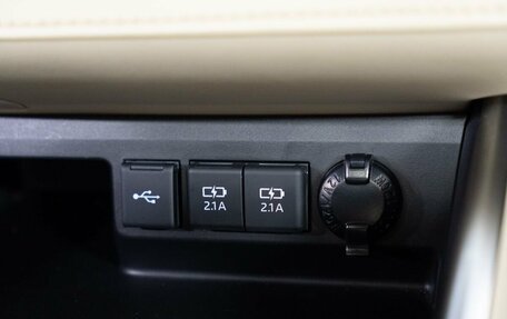 Toyota Highlander, 2021 год, 5 990 000 рублей, 12 фотография