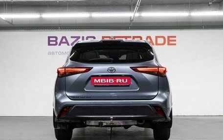 Toyota Highlander, 2021 год, 5 990 000 рублей, 6 фотография