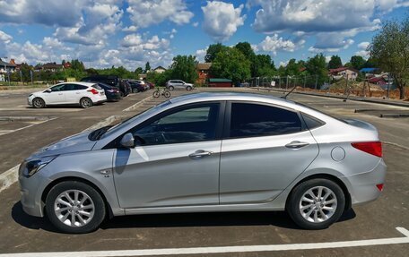 Hyundai Solaris II рестайлинг, 2016 год, 1 150 000 рублей, 2 фотография